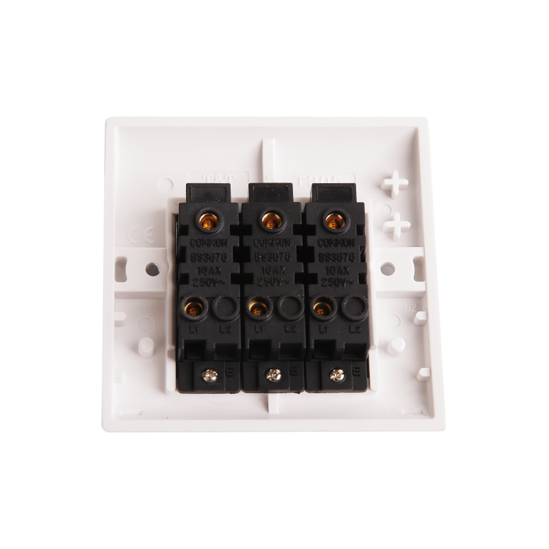 3 Gang 1 Way Bakelit Switch HK6131H